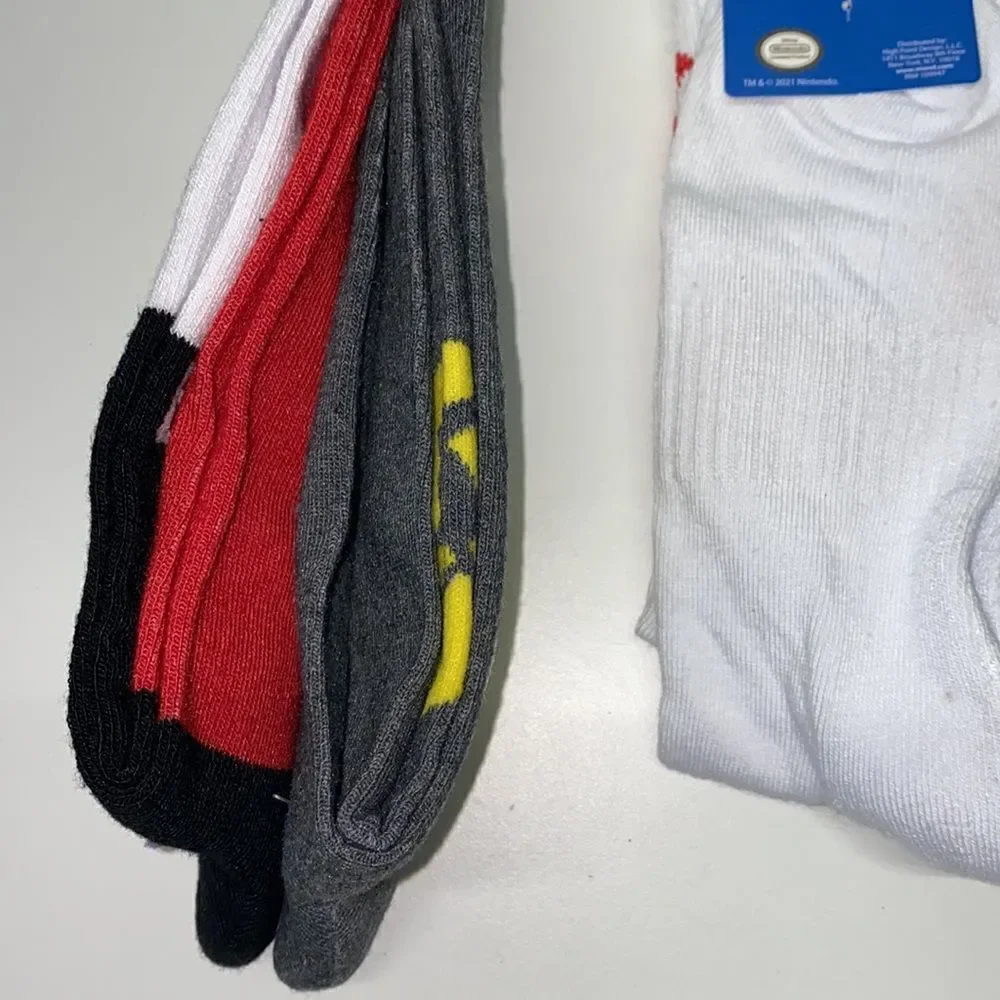 3 pair of socks Super Mario / Pokémon kids size 10-13 shoe size 61/2-12 New